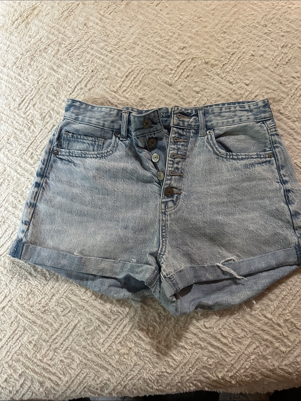 Women's Light Blue High-Waist button fly  Denim Shorts mom shorts size 8